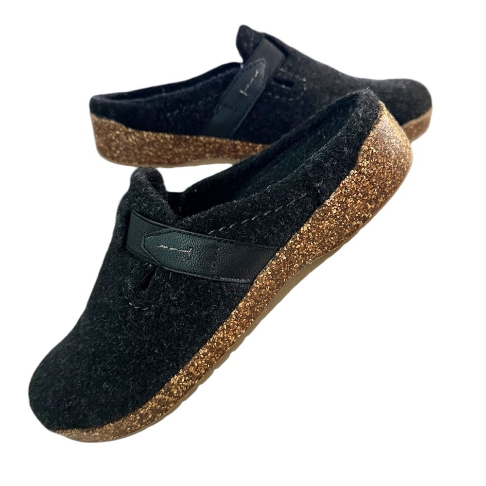 Earth Origins Jenna Felt Slip-On Clog W/Strap Detail Black Women’s Size 8 1/2
